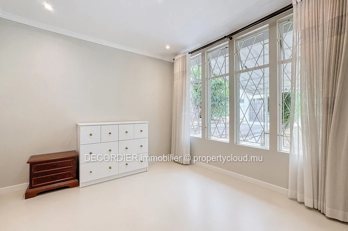 À Vendre – Belle Villa Rénovée À Beau-Bassin