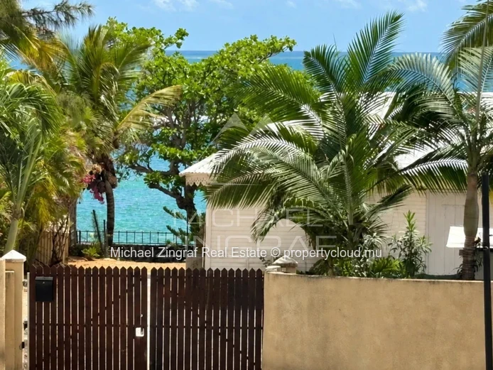 3-Bedroom Apartment for in Tamarin – Sea Views