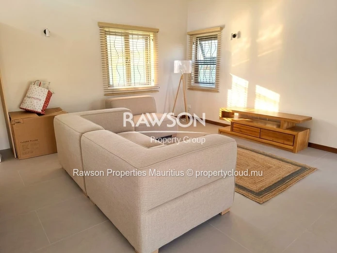 Newly House with 100% Solar Photovoltaic System for Rent in Tamarin