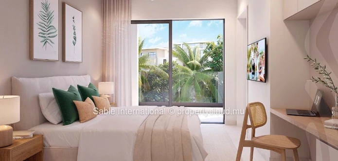Spacious 3-Bedroom Townhouse with Private Pool & Garden in Poste Lafayette, Flacq 