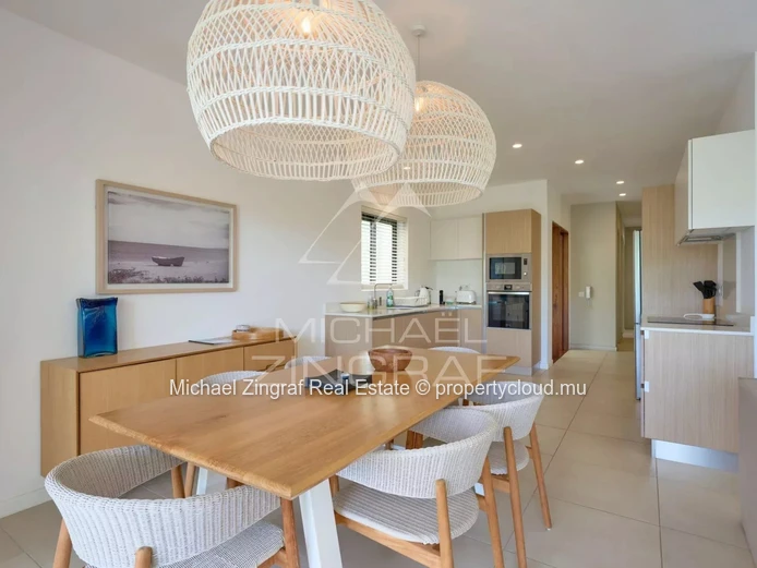 Élégant Appartement de 3 Chambres dans une Résidence Sécurisée à Pointe aux Canonniers