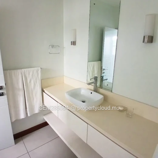 Appartement luxueux avec vue sur mer à vendre à Pointe aux Biches