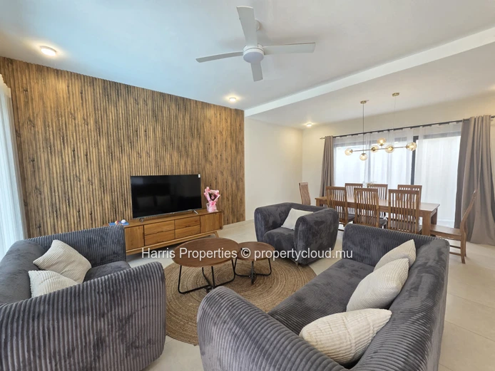 Luxurious Modern Individual Duplex for Rent in Pereybere – Elegant Design & Premium Comfort