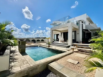 4 Bedroom Villa