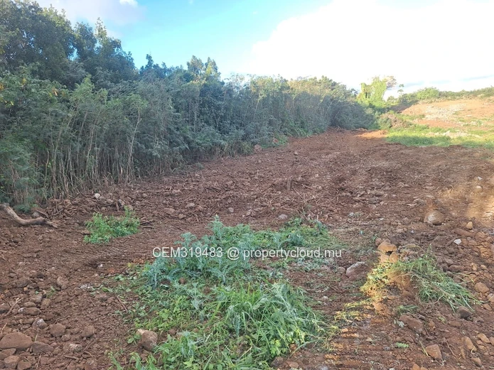 8 Residential plots for Sale – Mont Mascal, Petit Raffray 