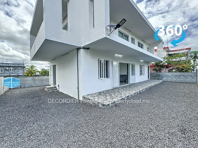 For rent - first floor apartment in Pereybere
