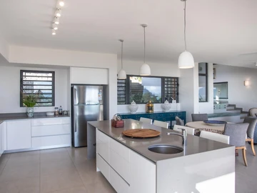 5 Bedroom Villa