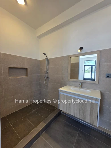 À VENDRE – Belle villa neuve à Grand Gaube (Mandat exclusif)