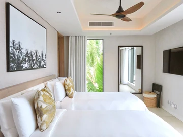 6 Bedroom Villa