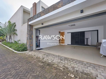 4 Bedroom Villa