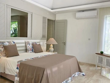 Maison de 8 Chambres