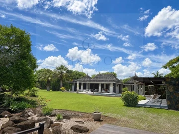 5 Bedroom Villa
