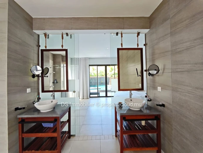 4-Bedroom Villa For Rent – Grand Baie – Private Residence – North