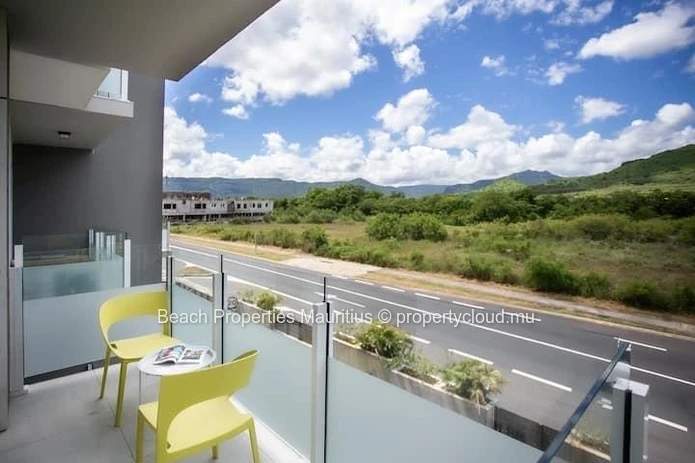 Furnished 1-Bed in Tamarin with Modern Kitchen