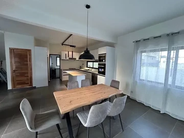 4 Bedroom Villa