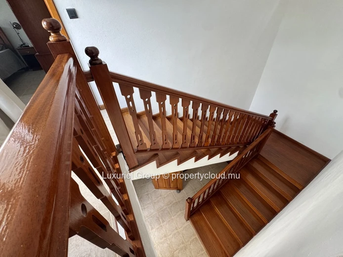  Villa for Rent in Pointe aux Canonniers