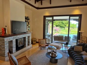 4 Bedroom Villa