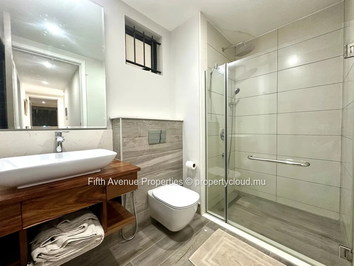 Belle Mare – Magnifique appartement pieds dans l’eau