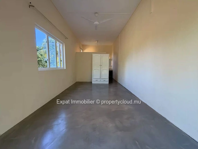 Renovated Family Home with Large Garden and Pool – For Rent in Petite Rivière Noire