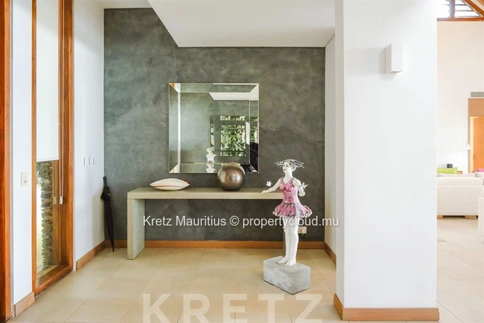 Exceptional Island Signature Villa in the Heart of the Golf Estate