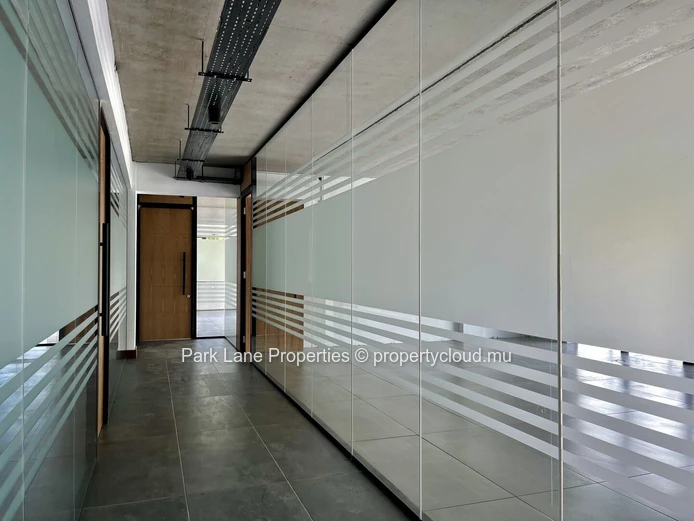 Centre d'Affaires de Prestige à Rivière Noire – Espaces Bureaux à Louer
