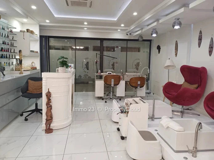 Emplacement commercial - 62m2 - Phoenix - Ref. EM82738VE