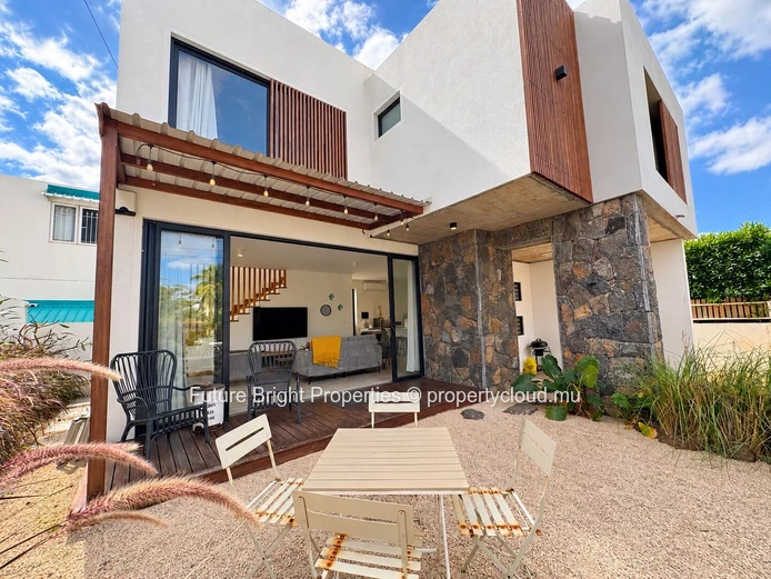 Maison contemporaine — Design, confort & potentiel locatif