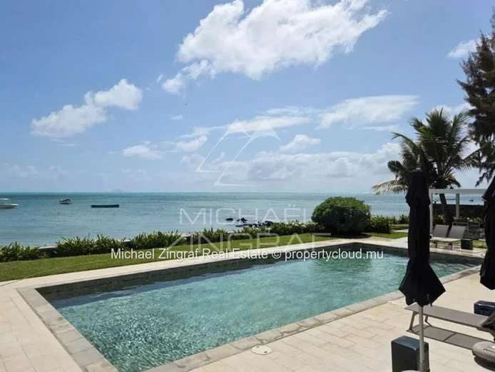 Penthouse pieds dans l'eau Roches Noires