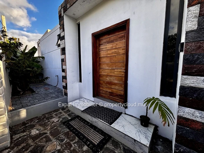 Detached 2-Bedroom En-Suite Villa With Private Swimming Pool – Grand Baie