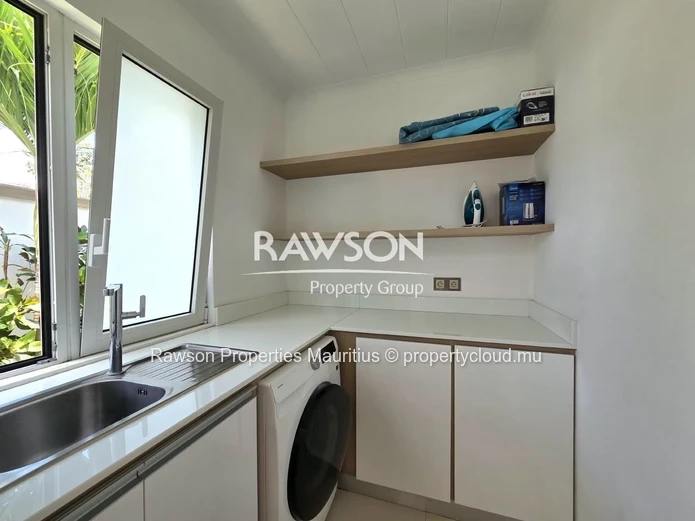 Villa 3 Chambres | Piscine | Accessible Aux Étrangers | Le Clos Du Littoral | Grand Baie | 880 000 Usd