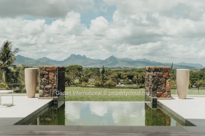 Acheter un penthouse de luxe avec piscine à débordement à Belle Vue Harel (Île Maurice)