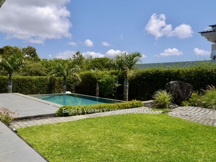 Exceptional Contemporary Villa for Sale in the Heart of Moka