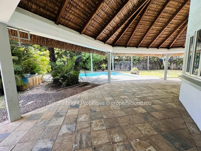 Le Charme Tropical d’une Grande Maison Créole à Grand Baie