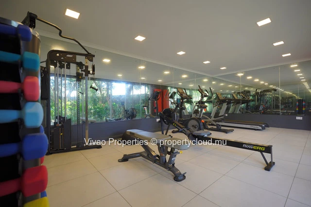 Superbe appartement de 3 chambres à Pointe aux Canonniers avec piscine commune et prestations haut de gamme – 650 000 €