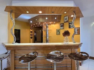 4 Bedroom Apartment