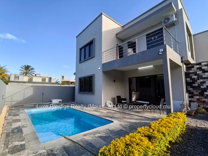 5-Bedroom Potential Villa with Private Swimming Pool for Rent in Grand Gaube, Mauritius