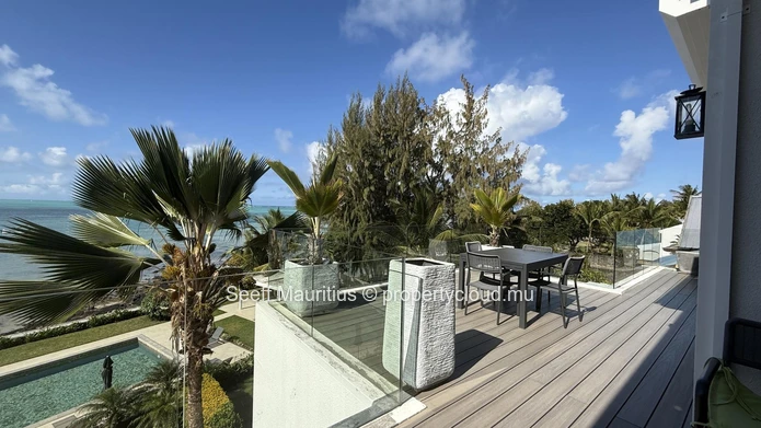 Vivez un Luxe Front de Mer Inégalé à Roches Noires