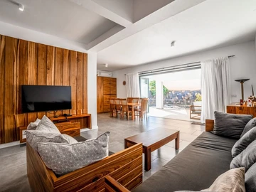 4 Bedroom Villa