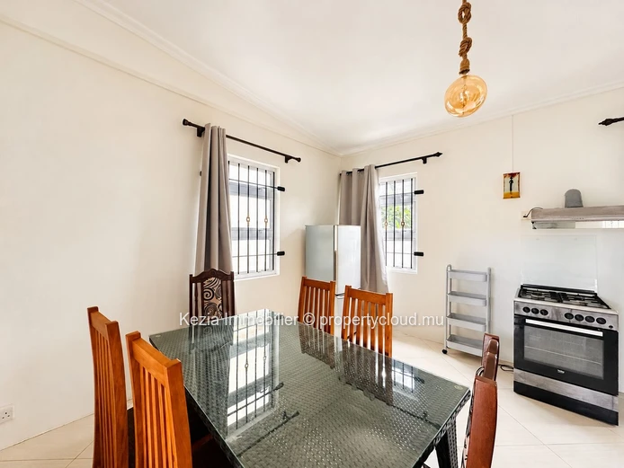 Duplex With Private Garden