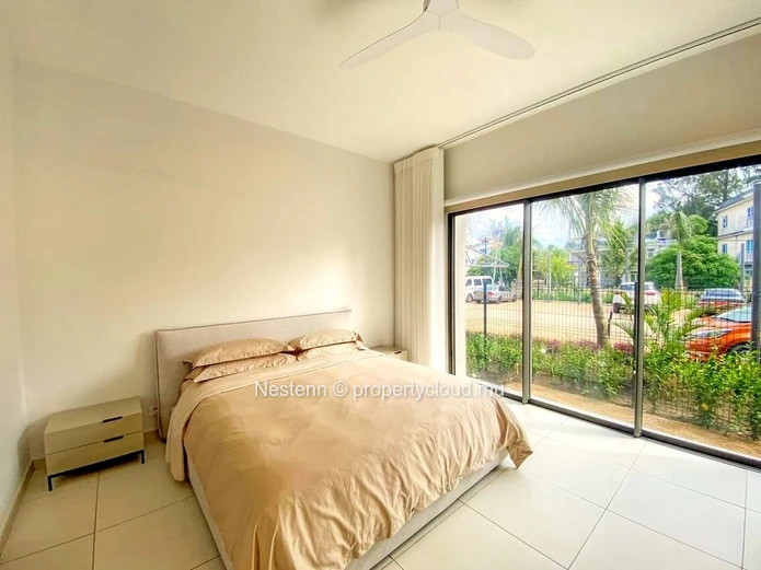 Appartement neuf et moderne de 3 chambres en résidence sécurisée.