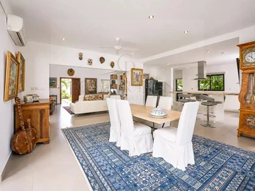 4 Bedroom Villa