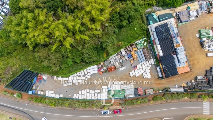 BAGATELLE - Commercial plot for sale - 2531 sqm