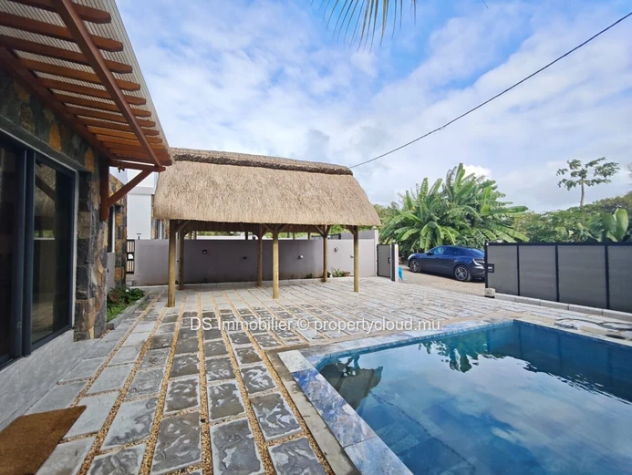 4-Bedroom Villa With Private Pool For Rent – The Vale - North