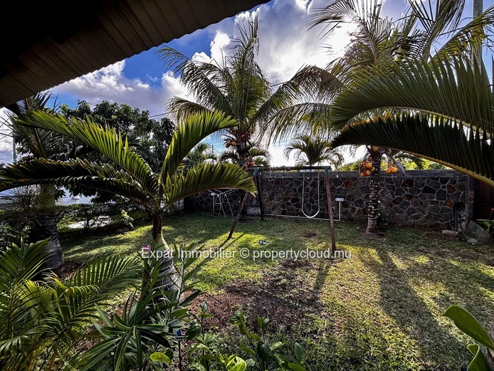 Exceptional 4-Bedroom En-Suite Villa With Infinity Pool – Calodyne