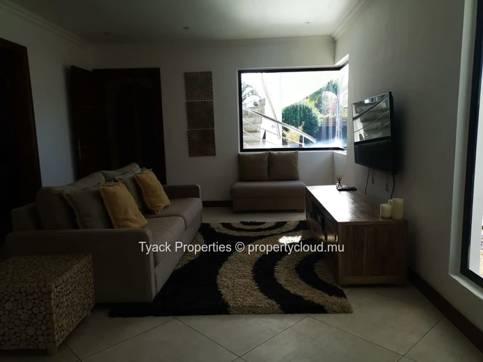 Villa RES à Vendre à Pointe aux Piments – 3 Chambres en Suite