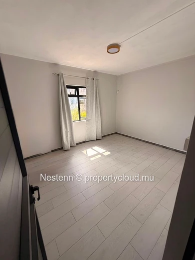Villa neuve avec grande cour – Un cadre idéal pour votre famille