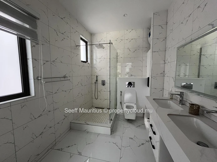 Luxueux appartement de 3 chambres et 3 salles de bain au coeur de Grand Baie