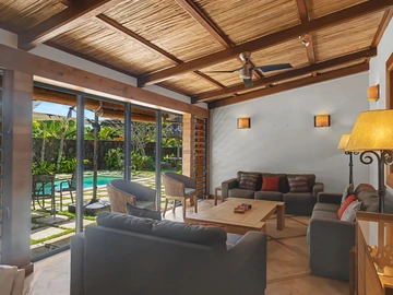 4 Bedroom Villa