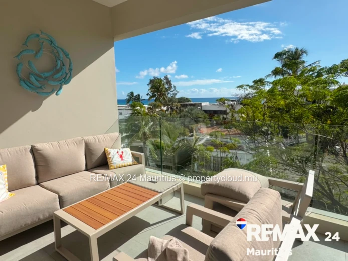 3-Bedroom Penthouse with Private Rooftop & Jacuzzi | 170m² | For Rent