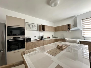 3 Bedroom Townhouse, Duplex